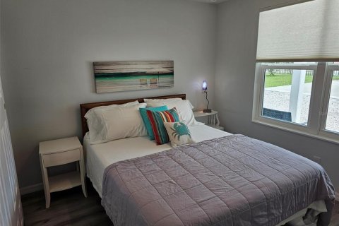 Villa ou maison à louer à Bradenton, Floride: 3 chambres, 111.85 m2 № 2384214 - photo 2