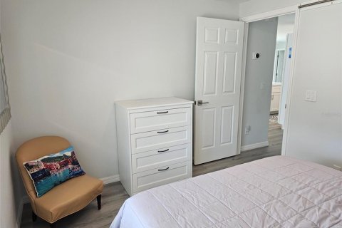 Villa ou maison à louer à Bradenton, Floride: 3 chambres, 111.85 m2 № 2384214 - photo 4