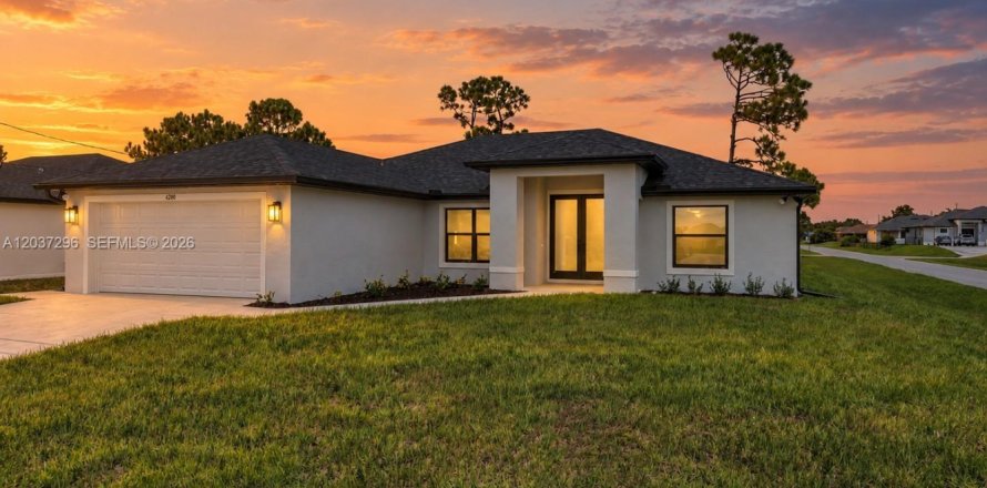 House in Lehigh Acres, Florida 3 bedrooms, 186.92 sq.m. № 2177680