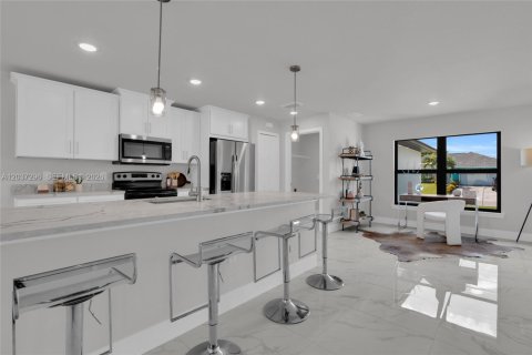 House in Lehigh Acres, Florida 3 bedrooms, 186.92 sq.m. № 2177680 - photo 30