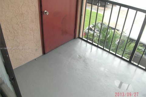 Copropriété à vendre à Lake Worth, Floride: 2 chambres, 74.23 m2 № 2051087 - photo 7