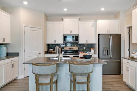 Villa ou maison à vendre à Clermont, Floride: 4 chambres, 204.29 m2 № 1919501 - photo 2