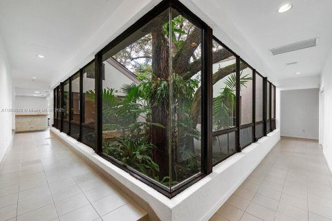 Villa ou maison à vendre à Palmetto Bay, Floride: 4 chambres, 301.75 m2 № 1947341 - photo 5