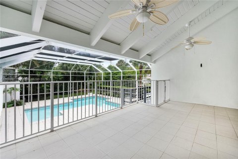 Villa ou maison à vendre à Palmetto Bay, Floride: 4 chambres, 301.75 m2 № 1947341 - photo 10