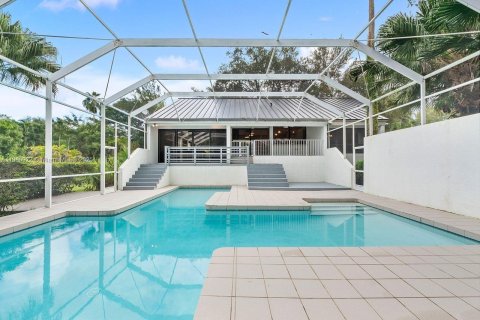 Villa ou maison à vendre à Palmetto Bay, Floride: 4 chambres, 301.75 m2 № 1947341 - photo 9