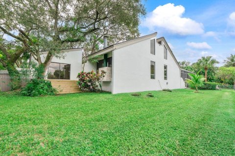 Villa ou maison à vendre à Palmetto Bay, Floride: 4 chambres, 301.75 m2 № 1947341 - photo 19