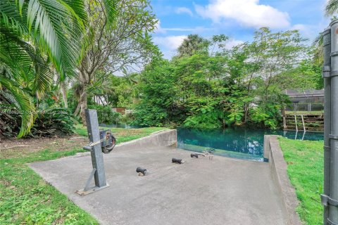 Villa ou maison à vendre à Palmetto Bay, Floride: 4 chambres, 301.75 m2 № 1947341 - photo 11