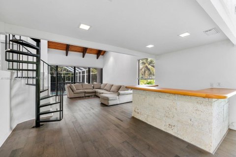 Villa ou maison à vendre à Palmetto Bay, Floride: 4 chambres, 301.75 m2 № 1947341 - photo 8