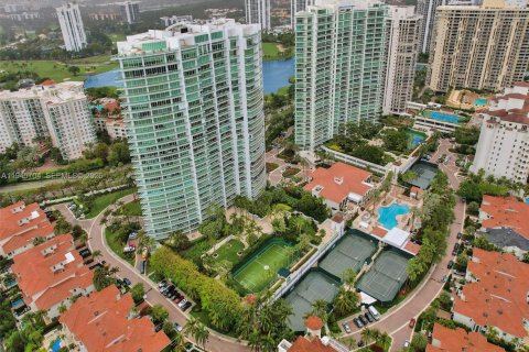 Кондоминиум с 2 спальнями в Авентура, Флорида № 2002050