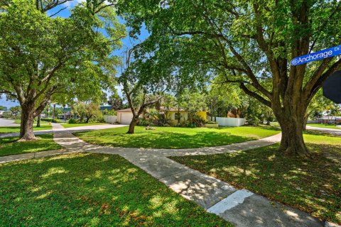 Casa en venta en North Palm Beach, Florida, 3 dormitorios, 139.63 m2 № 2253813 - foto 3
