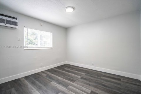 Снять в аренду квартиру в Саут-Майами, Флорида 1 спальня, 67.35м2, № 2006125 - фото 9