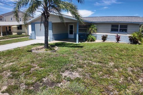 House in Hudson, Florida 2 bedrooms, 82.96 sq.m. № 1827851 - photo 23