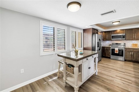 Townhouse in Treasure Island, Florida 3 bedrooms, 197.88 sq.m. № 1634731 - photo 26