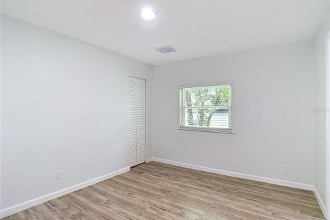 House in Tampa, Florida 2 bedrooms, 77.29 sq.m. № 2199946 - photo 21