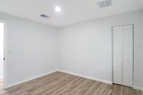 House in Tampa, Florida 2 bedrooms, 77.29 sq.m. № 2199946 - photo 24
