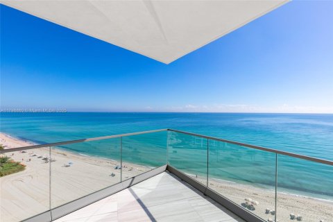 Condo in Sunny Isles Beach, Florida, 4 bedrooms  № 1861467 - photo 26