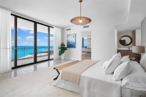 Condo in Sunny Isles Beach, Florida, 4 bedrooms  № 1861467 - photo 11
