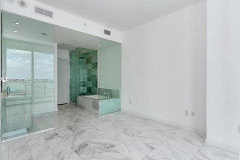 Condo in Miami, Florida, 2 bedrooms  № 1753220 - photo 11