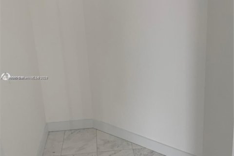 Condo in Miami, Florida, 2 bedrooms  № 1753220 - photo 18