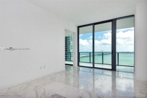 Condo in Miami, Florida, 2 bedrooms  № 1753220 - photo 4