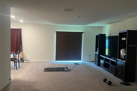 Casa en alquiler en Kissimmee, Florida, 3 dormitorios, 141.68 m2 № 1885276 - foto 4