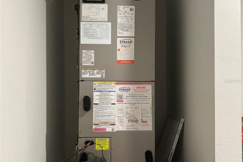 Casa en alquiler en Kissimmee, Florida, 3 dormitorios, 141.68 m2 № 1885276 - foto 20