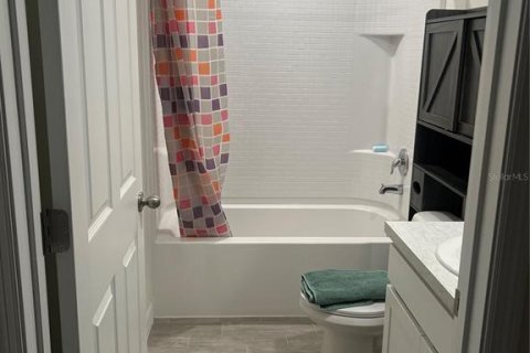 Casa en alquiler en Kissimmee, Florida, 3 dormitorios, 141.68 m2 № 1885276 - foto 12