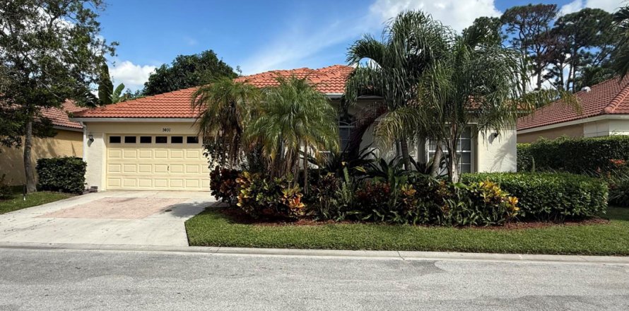 House in Riviera Beach, Florida 3 bedrooms, 136.38 sq.m. № 2417216
