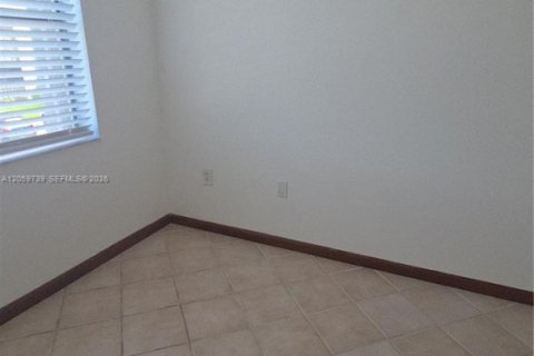 Copropriété à louer à Miami, Floride: 2 chambres, 92.9 m2 № 2265220 - photo 22