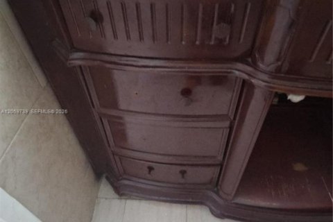 Copropriété à louer à Miami, Floride: 2 chambres, 92.9 m2 № 2265220 - photo 6