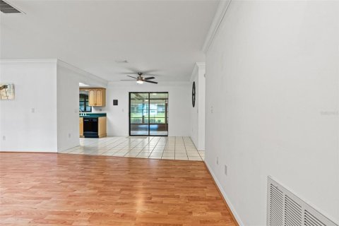 House in Inverness, Florida 3 bedrooms, 122.54 sq.m. № 1841851 - photo 8