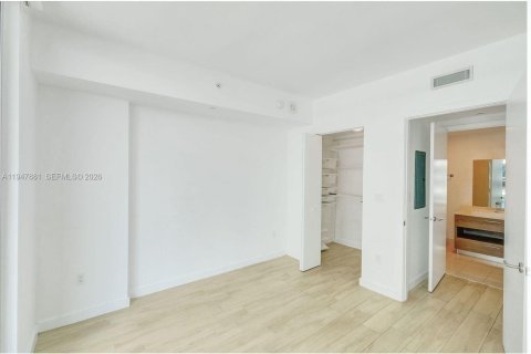 Снять в аренду кондоминиум в Майами, Флорида 1 спальня, 52.95м2, № 2004622 - фото 9