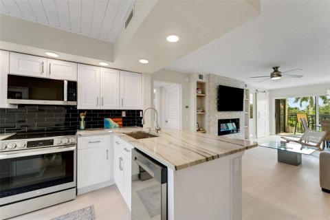 Condominio en venta en Saint Petersburg, Florida, 2 dormitorios, 82.68 m2 № 1907501 - foto 2