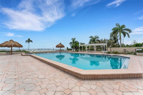 Condominio en venta en Saint Petersburg, Florida, 2 dormitorios, 82.68 m2 № 1907501 - foto 11