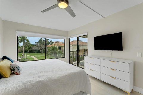 Condominio en venta en Saint Petersburg, Florida, 2 dormitorios, 82.68 m2 № 1907501 - foto 29