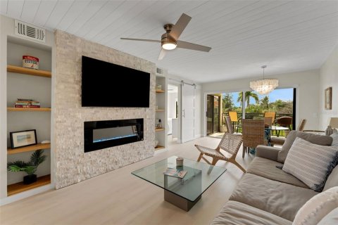 Condominio en venta en Saint Petersburg, Florida, 2 dormitorios, 82.68 m2 № 1907501 - foto 6