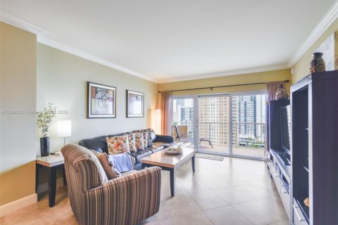 Copropriété à vendre à Hallandale Beach, Floride: 1 chambre, 80.82 m2 № 1946082 - photo 4