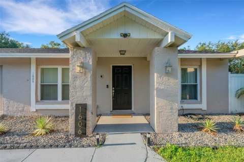 House in Lakeland, Florida 4 bedrooms, 167.22 sq.m. № 1869874 - photo 4