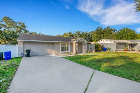 House in Lakeland, Florida 4 bedrooms, 167.22 sq.m. № 1869874 - photo 2
