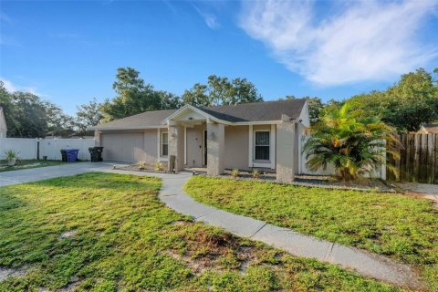 House in Lakeland, Florida 4 bedrooms, 167.22 sq.m. № 1869874 - photo 3