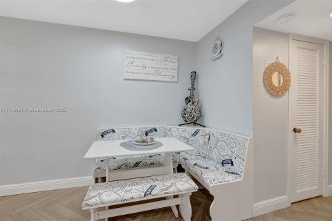 Condominio en venta en Deerfield Beach, Florida, 1 dormitorio, 54.35 m2 № 1732037 - foto 10