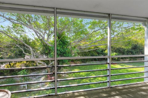 Condominio en venta en Deerfield Beach, Florida, 1 dormitorio, 54.35 m2 № 1732037 - foto 17