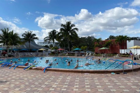 Condominio en venta en Deerfield Beach, Florida, 1 dormitorio, 54.35 m2 № 1732037 - foto 25