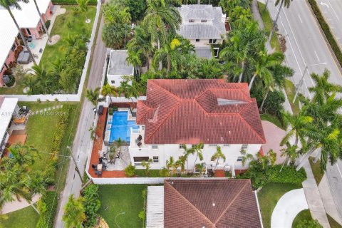 Villa ou maison à vendre à Hollywood, Floride: 4 chambres, 303.79 m2 № 1995863 - photo 3