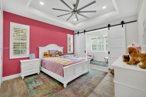 Villa ou maison à vendre à Port St. Lucie, Floride: 5 chambres, 387.87 m2 № 2013402 - photo 20