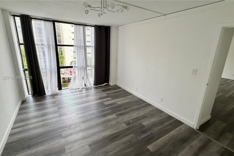 Copropriété à louer à Sunny Isles Beach, Floride: 1 chambre, 71.26 m2 № 1982655 - photo 8