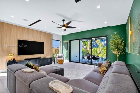 Touwnhouse à vendre à Fort Lauderdale, Floride: 4 chambres, 215.16 m2 № 1995312 - photo 12