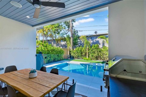 Touwnhouse à vendre à Fort Lauderdale, Floride: 4 chambres, 215.16 m2 № 1995312 - photo 15