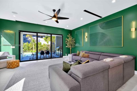 Touwnhouse à vendre à Fort Lauderdale, Floride: 4 chambres, 215.16 m2 № 1995312 - photo 10
