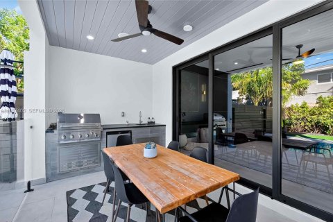 Touwnhouse à vendre à Fort Lauderdale, Floride: 4 chambres, 215.16 m2 № 1995312 - photo 16